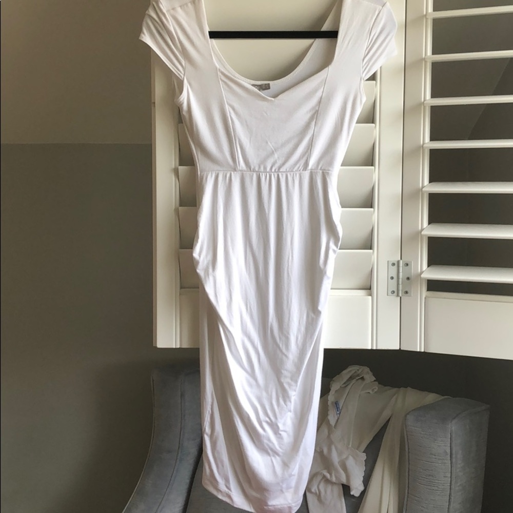 ASOS white maternity dress can wear after birth